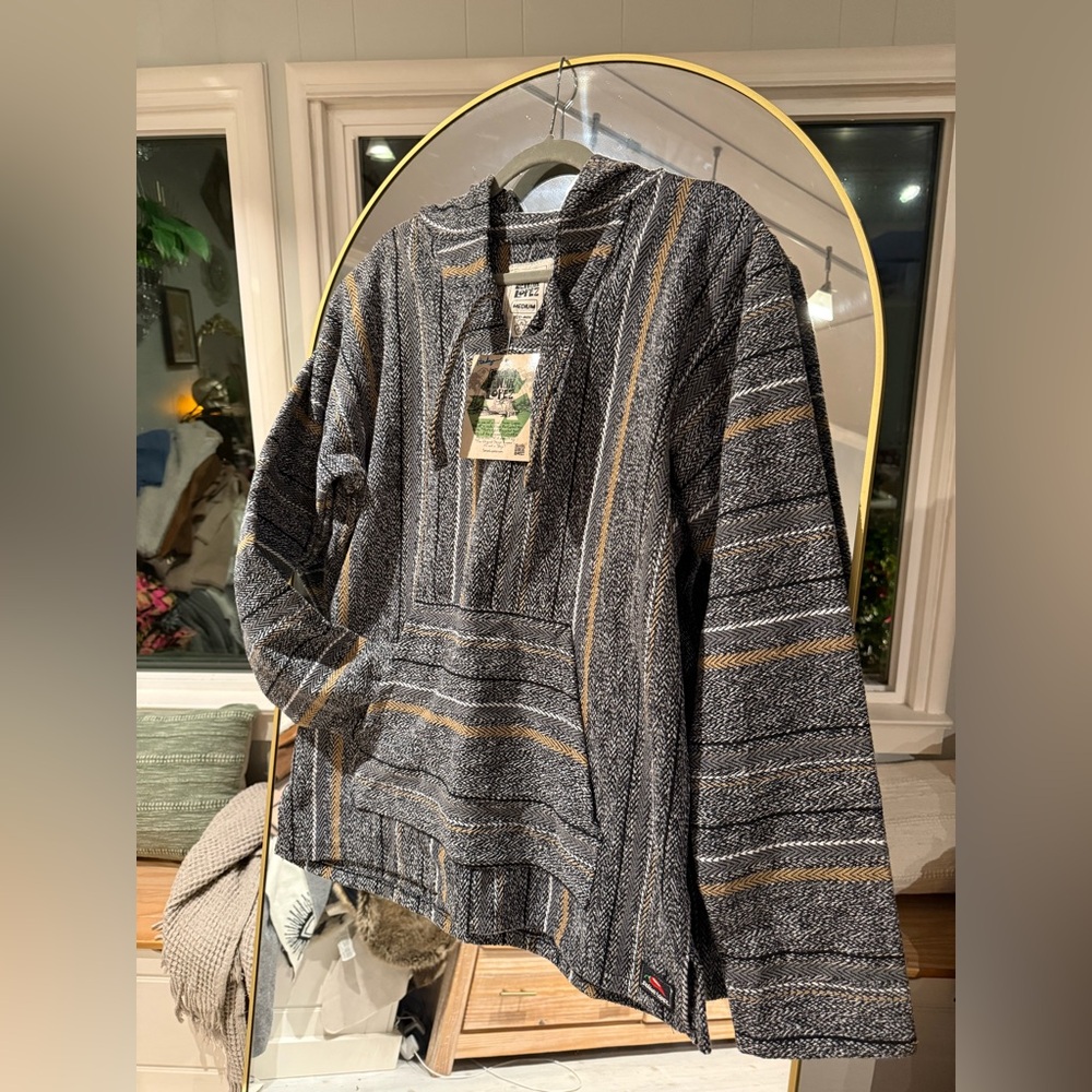 NWT Senior Lopez Baja Hoody